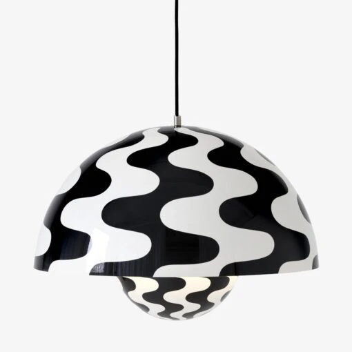 Extra Large Flowerpot Pendant VP2 By &Tradition - Image 8